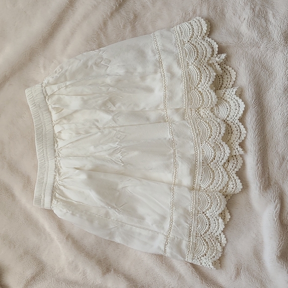 Aeropostale Dresses & Skirts - Aeropostale White Skater Skirt